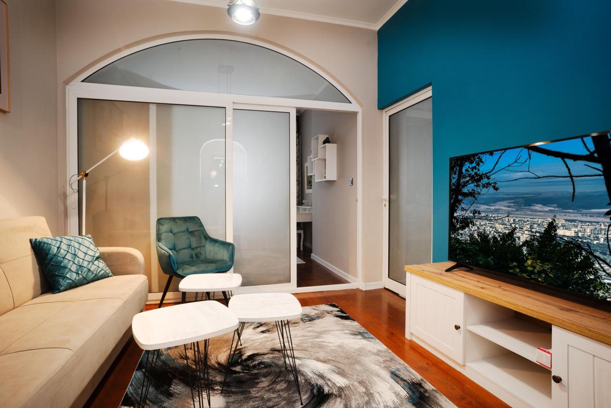 Casa Blue - Two Bdr Next To Ndk Апартаменти